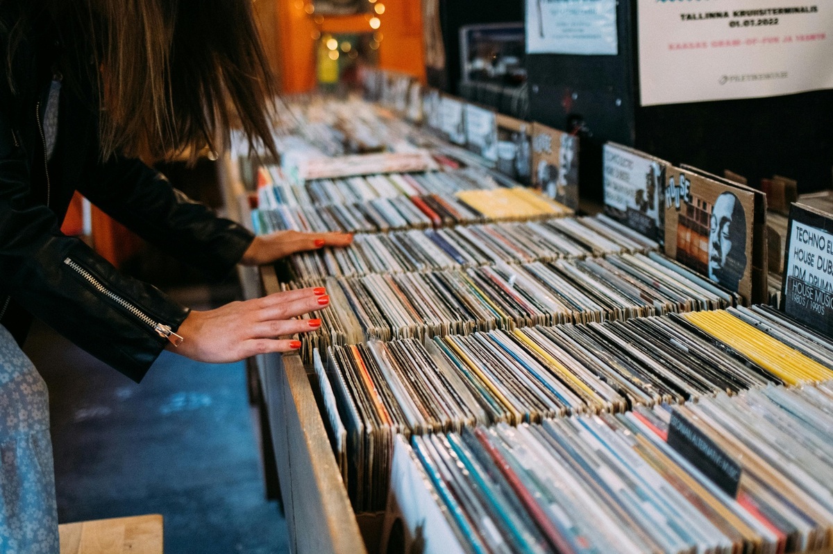 Priestor a svetlo v scénografii: tvorba divadelnej atmosféry